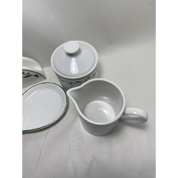 Trisha Holiday Hostess Set Spoon Rest Super Creamer Salt &Pepper Shakers - Picture 3 of 14